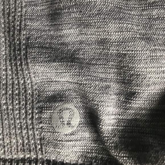Lululemon long sleeve base layer - Picture 3 of 6